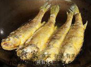 Pan Fried Small Yellow Croaker recipe