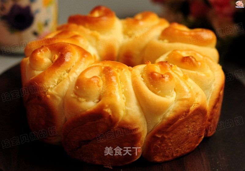 Coconut Garland Bread recipe