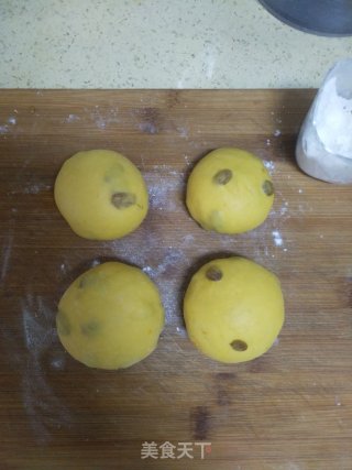 Raisin Buns recipe
