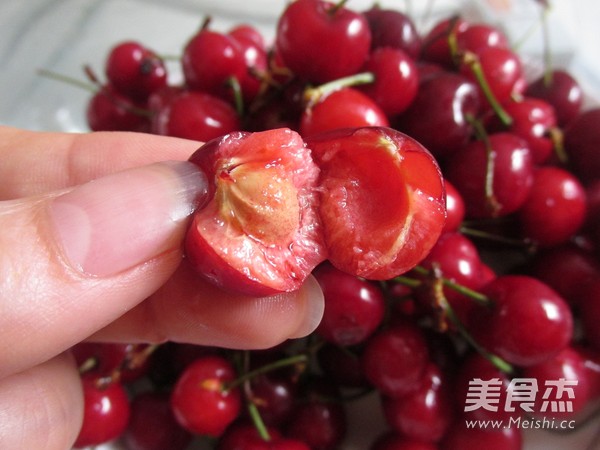 Cherry Slightly Boiled Cocktail recipe