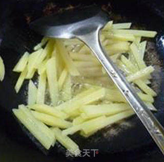 Stir-fried Potatoes with Kaiyang Cabbage recipe