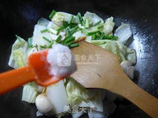 Stir-fried Cabbage with Mushrooms recipe