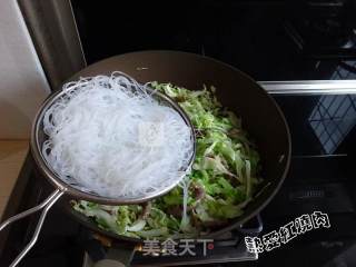 Stir-fried Vermicelli with Cabbage recipe