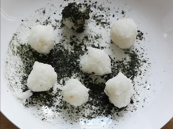 Cod Seaweed Small Rice Balls recipe