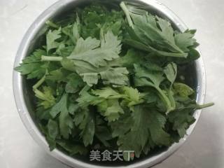 Chopped Peanuts Mixed with Celery Leaves recipe