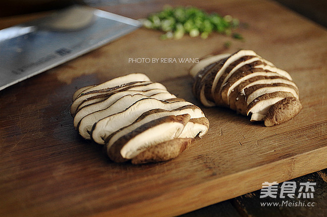 Baby's Favorite Steamed Cod with Shiitake Mushrooms recipe