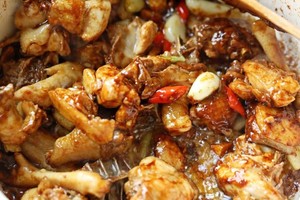 Beiding Cast Iron Pot Recipe｜eating Chicken for Chinese New Year, Good Luck! Let's Have A Pot of Delicious Mushroom Stewed Chicken~ recipe