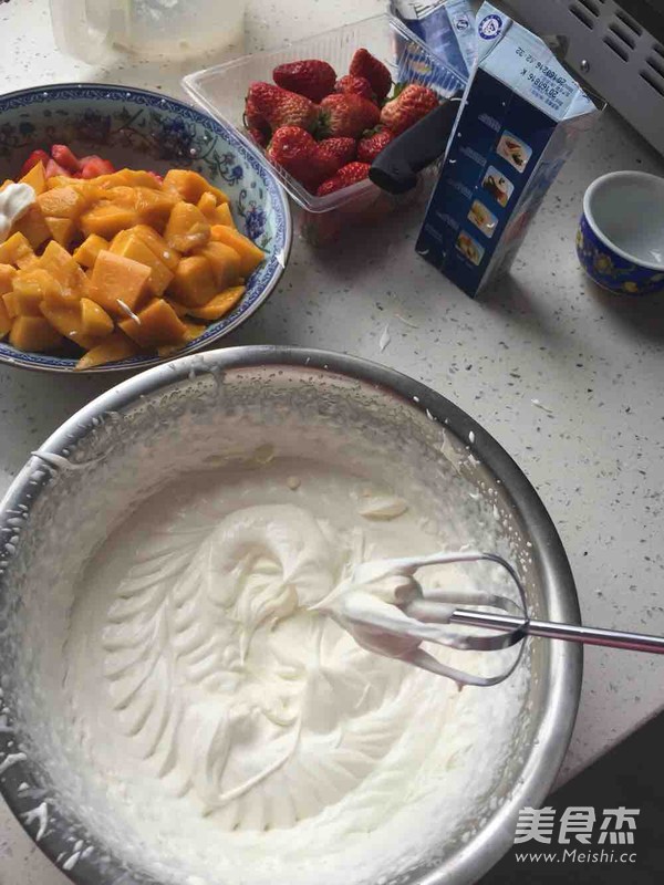 Strawberry Mango Layer Cake recipe