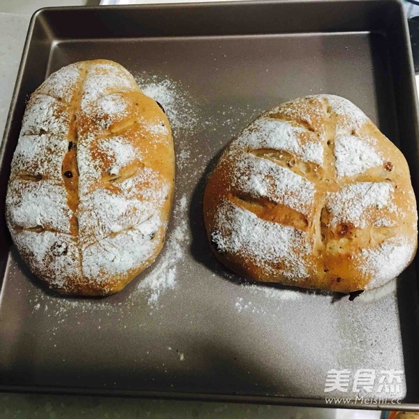 No-knead Whole Wheat Cranberry Soft European Bun recipe