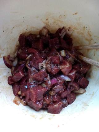 Black Pepper Beef Mashed Potato Pizza recipe