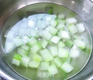 Shrimp Skin Mixed with Winter Melon recipe