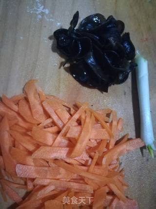 Carrots Stir-fried Black Fungus recipe