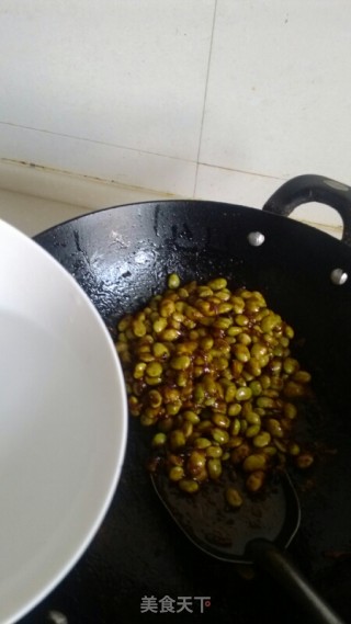 Stir-fried Dried Tofu with Leeks and Edamame recipe