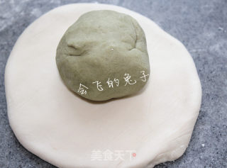 Crisp to The Dregs of Small Snacks --- Matcha Red Bean Mille recipe