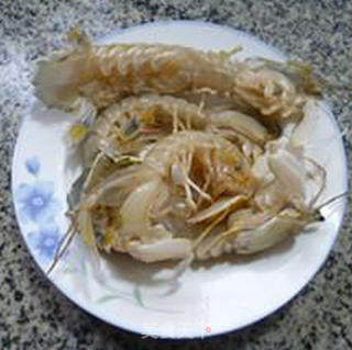 Fried Gluten Mantis Shrimp with Lettuce recipe