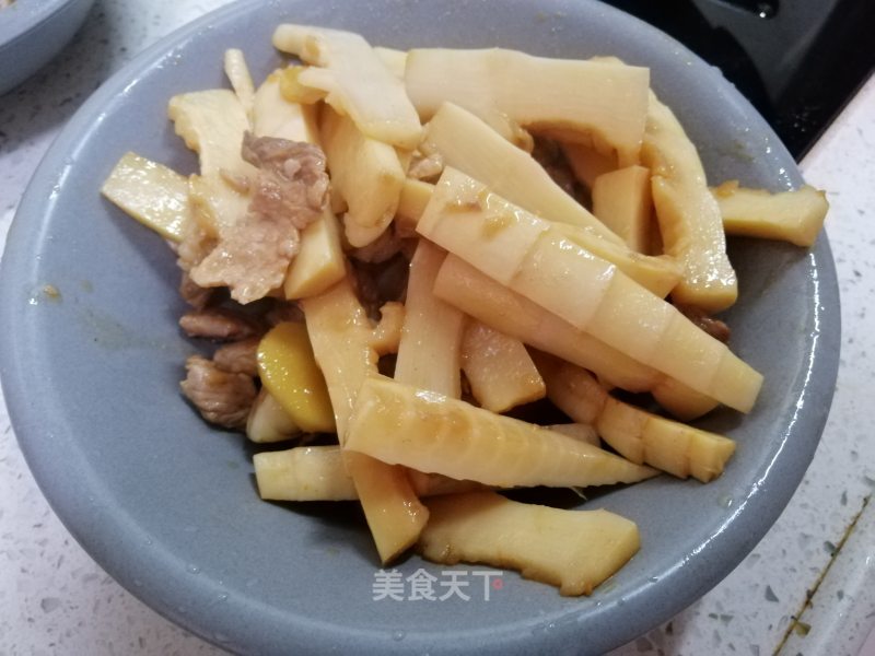 Stir-fried Pork with Spring Bamboo Shoots recipe