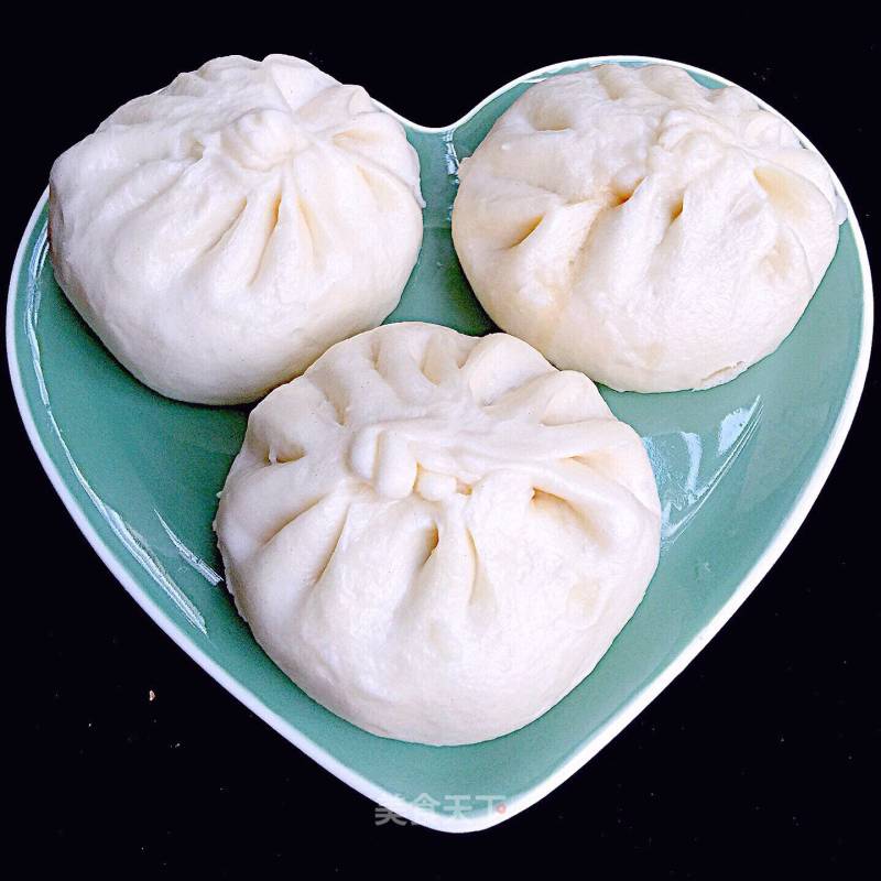 Steamed Buns with Fungus and Mushroom Meat