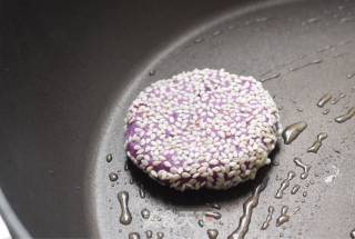 Purple Sweet Potato Sesame Pancake recipe