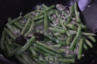 Braised Beans in Sauce recipe