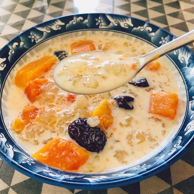 Stewed Hashima with Papaya Milk recipe