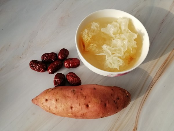 Sweet Potato Tremella Soup recipe