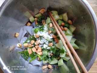 Cucumber with Moist Powder Skin Peanuts recipe