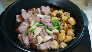 Cavity Ribs with Roasted Chestnuts recipe