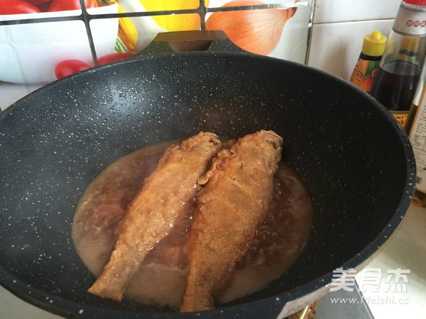 Braised Small Yellow Croaker recipe