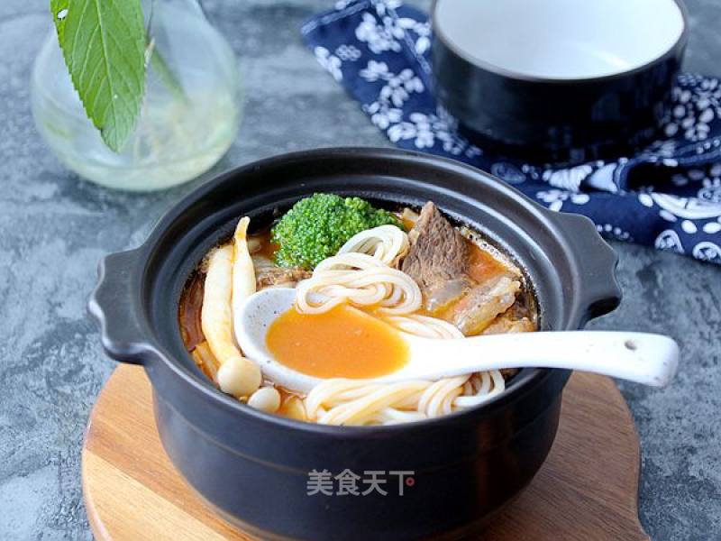 Beef Soup Noodles in Tomato Sauce recipe