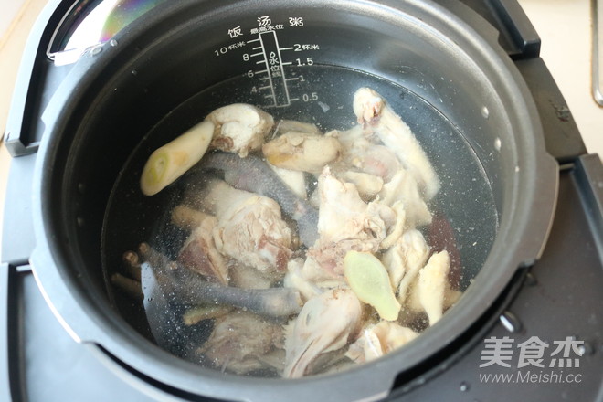 Fresh Mushroom Chicken Soup recipe