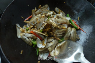 Sauce Fried Razor Clams recipe