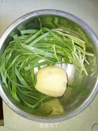 Leek and Potato Shreds recipe