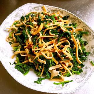 Spinach Mixed with Tofu Shreds recipe