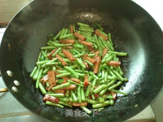 Stir-fried Pork Strips with Beans recipe