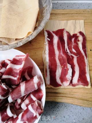 Beef Rolls with Soy Sauce and Tofu Skin recipe