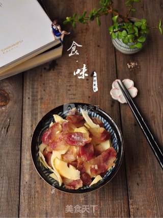 Steamed Fresh Bamboo Shoots with Chinese Sausage recipe