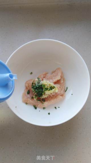 Healthy and Delicious Low-fat Weight Loss Products~~~ Celery Chicken Breast Meatballs recipe
