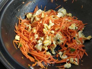 Scrambled Eggs with Carrots recipe