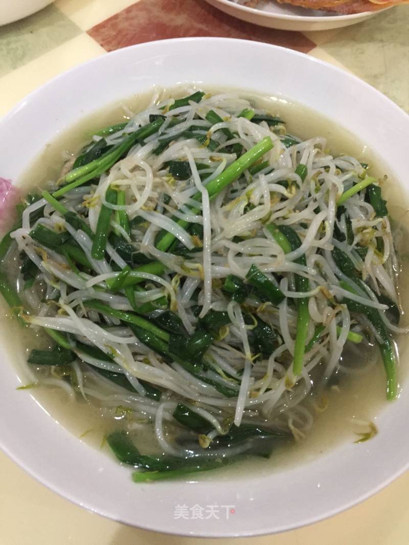Stir-fried Leek with Mung Bean Sprouts recipe