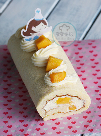 Creamy Fruit Cake Roll