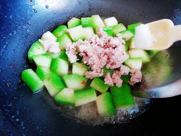 Simmered Winter Melon with Minced Pork Sauce recipe