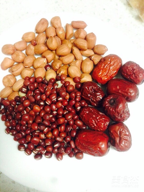 Red Beans, Peanuts, Red Dates, Soy Milk Recipe - Simple Chinese Food