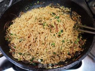 Noodles with Lard and Shallots recipe