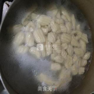 Tomato Egg Cat Ears recipe