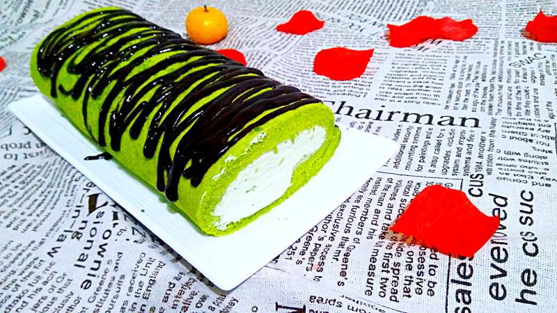 Matcha Chiffon Cake Roll recipe