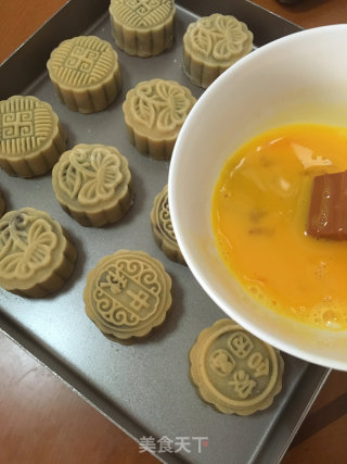 Cantonese-style Moon Cake with Red Bean and Egg Yolk Filling recipe