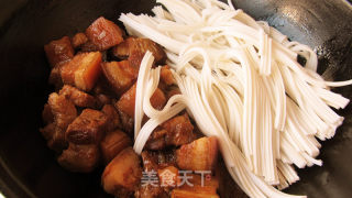 Braised Pork and Taro Noodles recipe