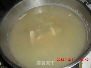 Spicy Hot Pot with Fish Bone Soup recipe