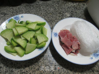 Boiled Vermicelli with Bacon and Green Radish recipe