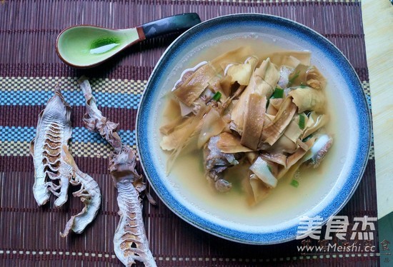Bamboo Shoots Ribs Soup recipe